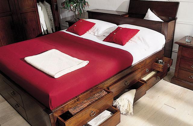 Den Platz unter unserer Matratze in einem Zusatzschrank