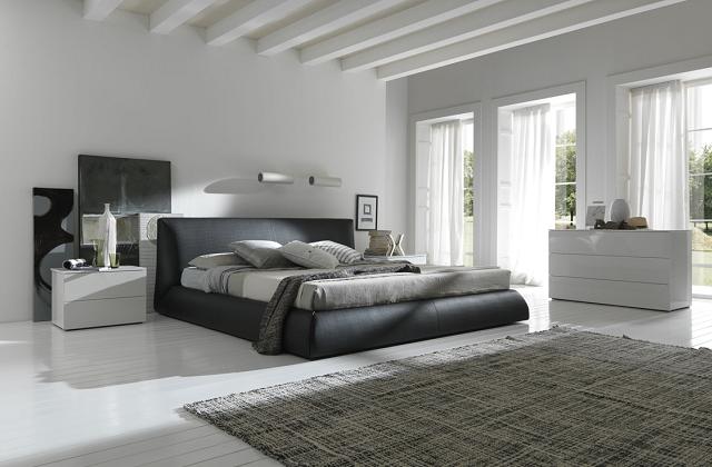 Auch im Schlafzimmer kann ein Teppich ein schönes dekoratives Element sein