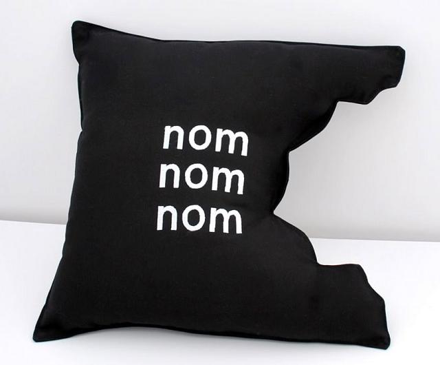 Warum dann nicht gleich ins schöne Kissen beißen?