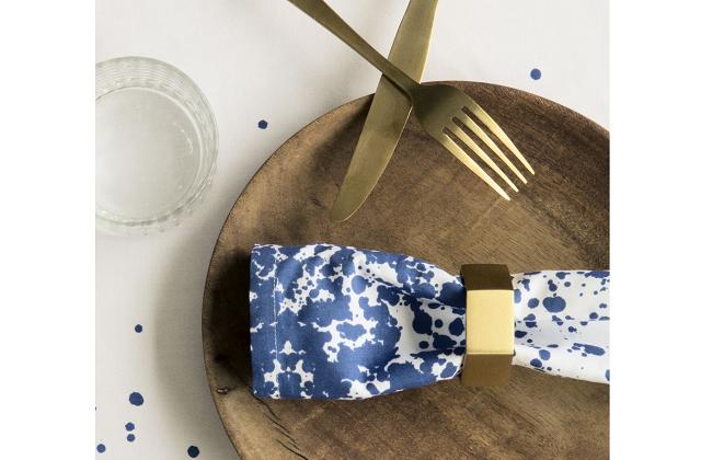 Serviettenhalter aus mattem Messing von Ferm Living