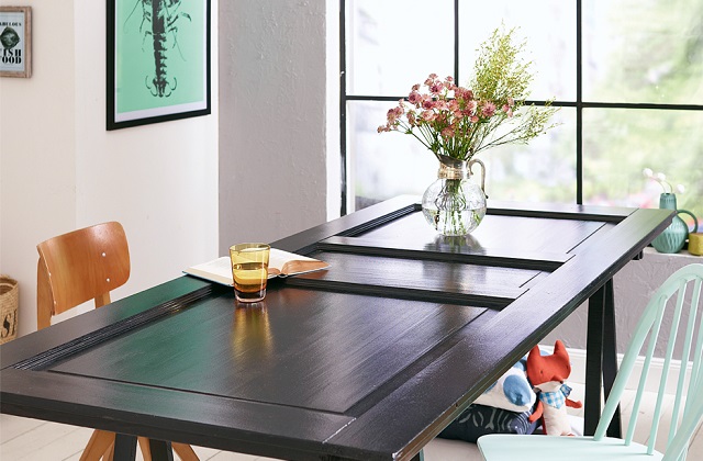 Verwandeln Sie eine Holztür in einen Tisch