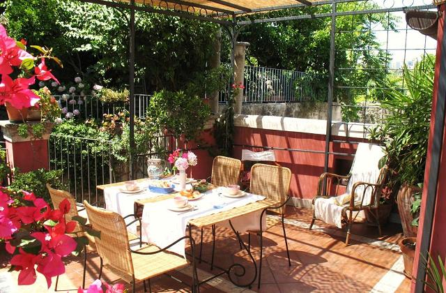 einer bedeckten Veranda