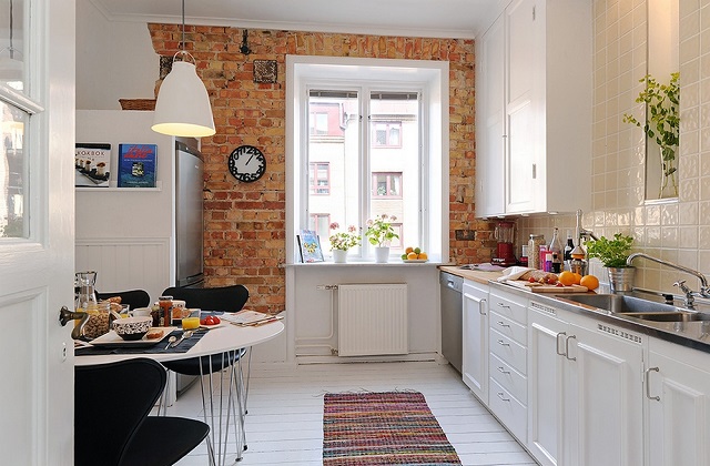 Die Bequemlichkeit von modernen Küchen trifft auf Tradition in einer klassischen Lösung im Mauerwerk