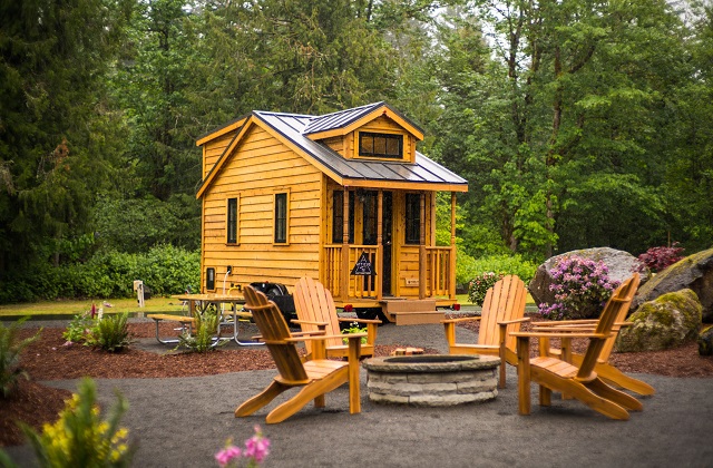 Alles hinter sich lassen und mit einem mobilen Minihaus die Welt bereisen